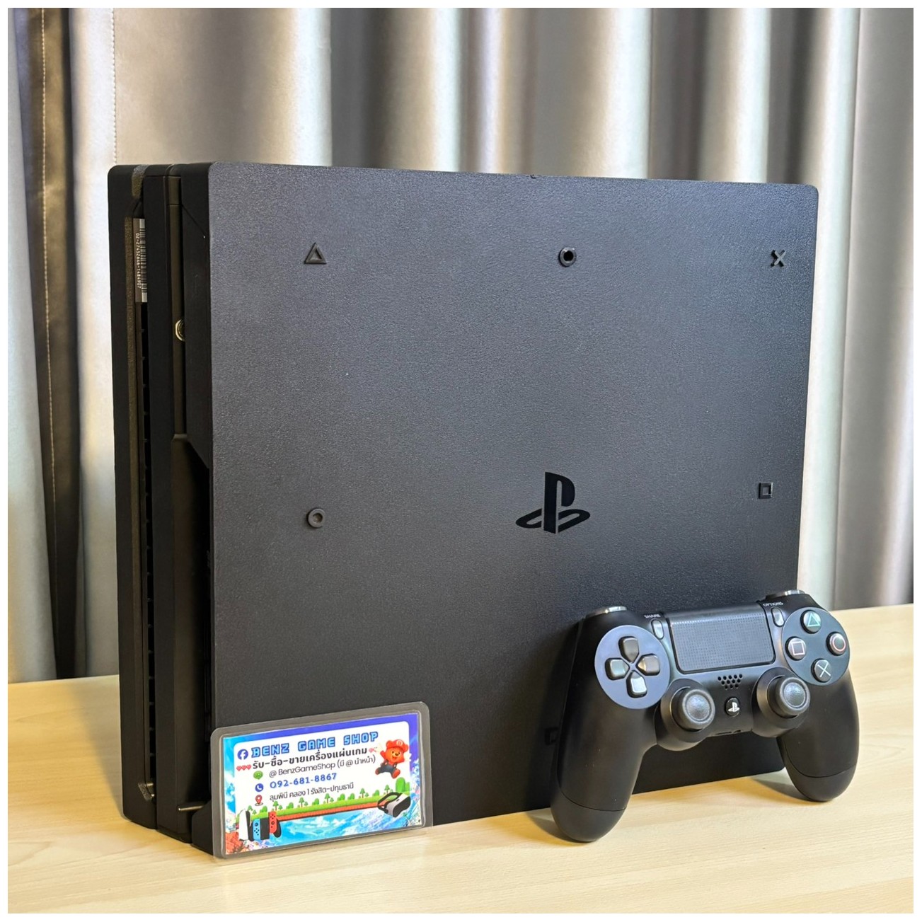 PlayStation 4 Pro เซ็ตพร้อมเล่น + 2 เกม (มือสอง) ความจุ 2TB
