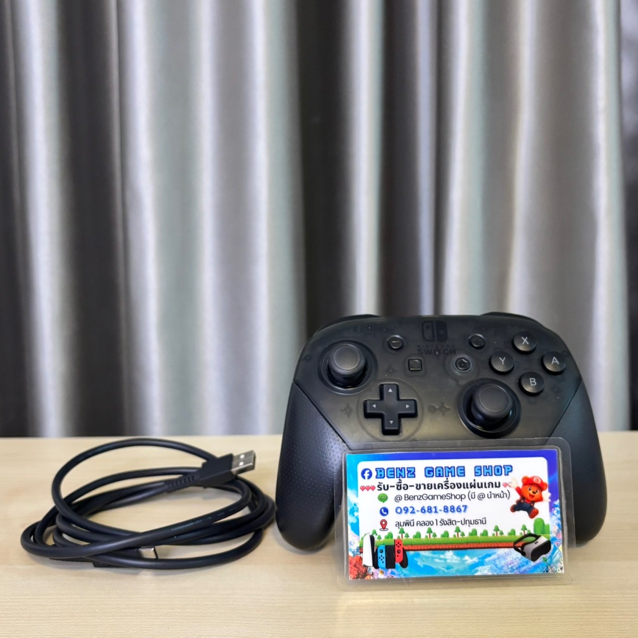 จอย Nintendo Switch Pro Controller (สีดำ) พร้อมสายชาร์จ
