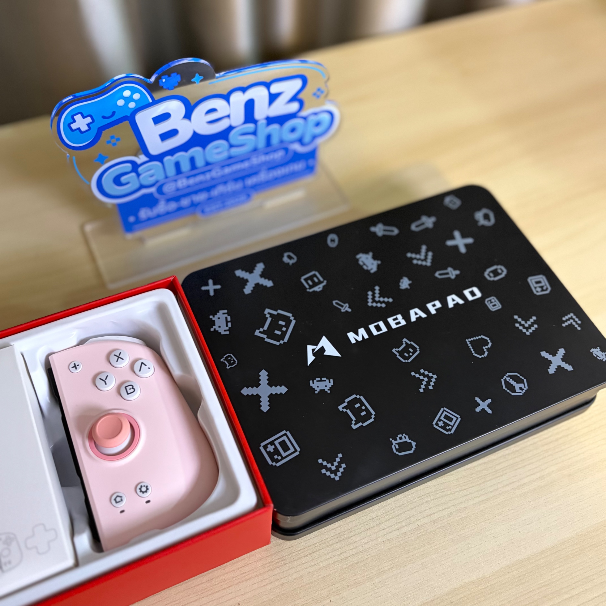 MOBAPAD จอยแยกสีชมพู สำหรับ Nintendo Switch