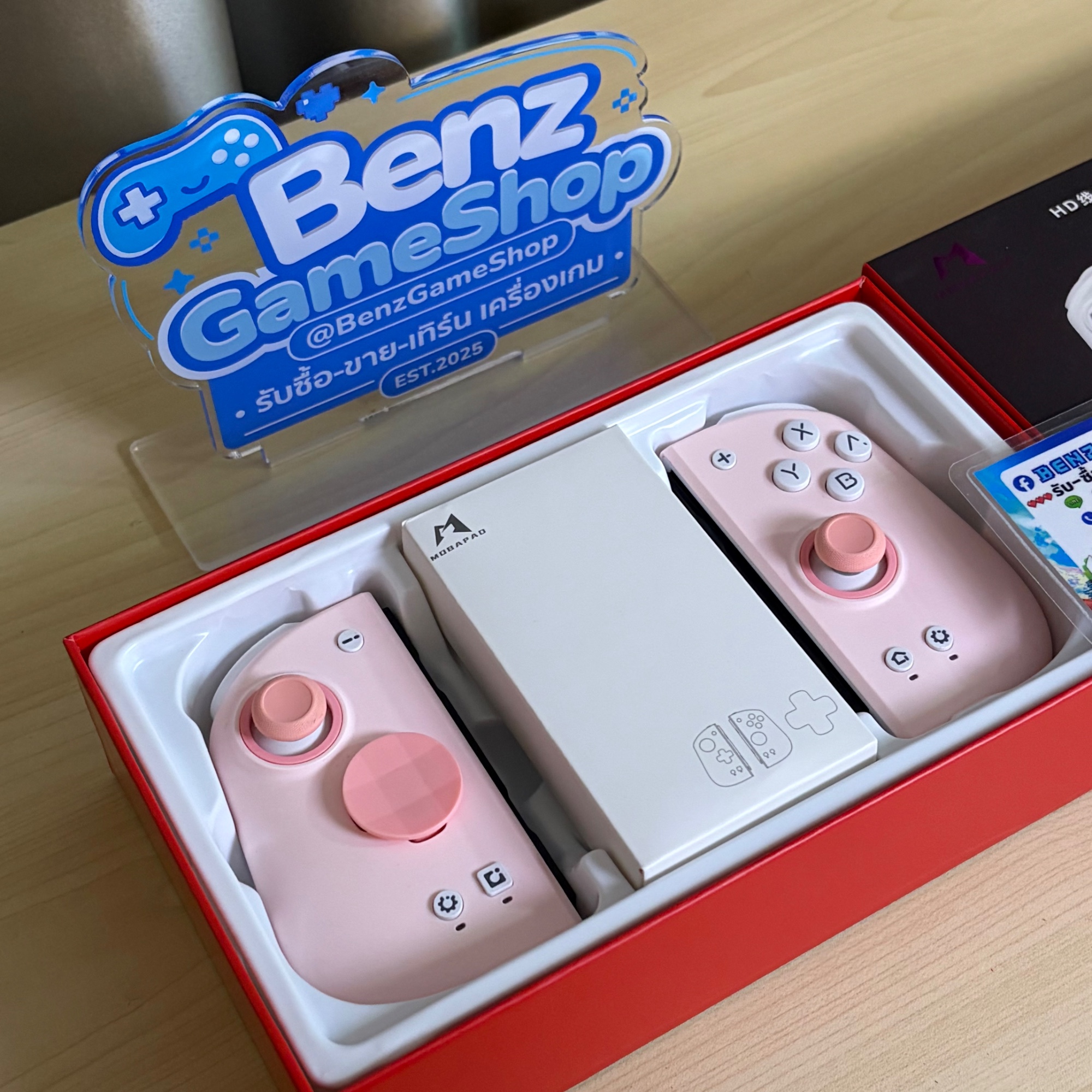 MOBAPAD จอยแยกสีชมพู สำหรับ Nintendo Switch